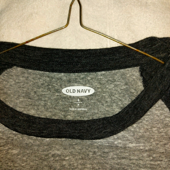 Casual top - Picture 2 of 2